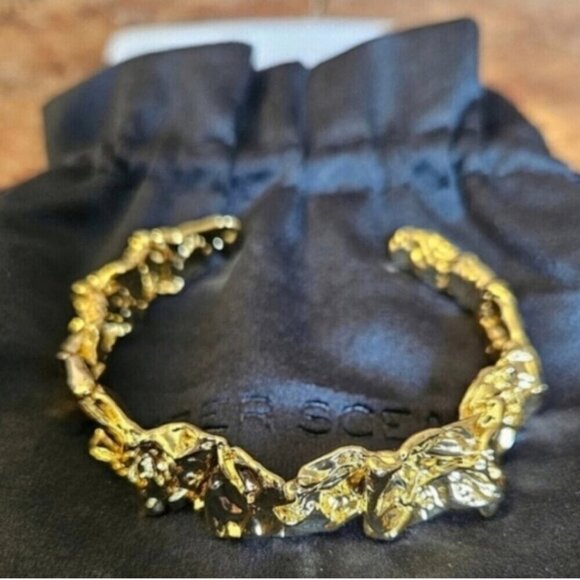 Amber Sceats Emery Cuff Bracelet – 24k Gold Plated Adjustable Made in Italy NWT - Picture 8 of 16